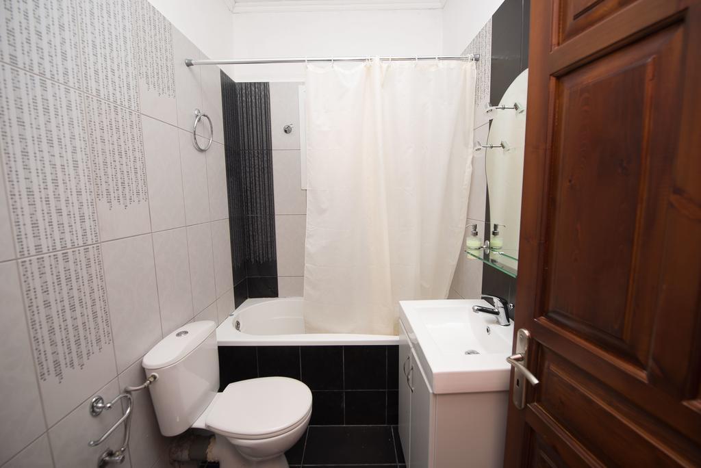 Anna Apartments Acharavi  Ruang foto